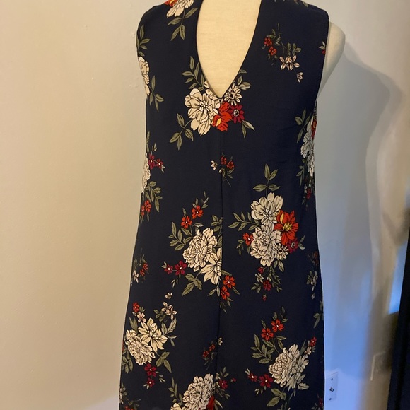 Miami Floral Dress from Francesca’s - Picture 3 of 3